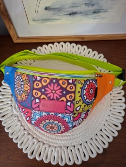 NERKA KOLOROWA ROZMIAR XL